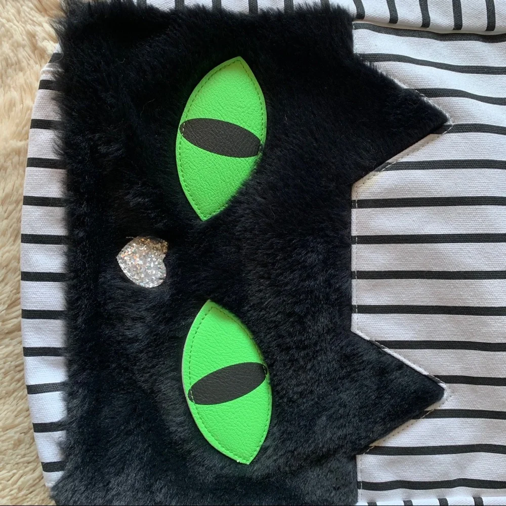 Black cat tote bag